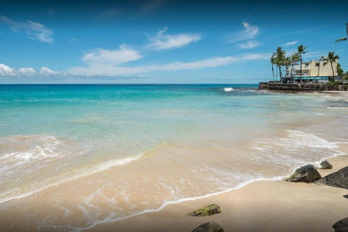 White Sands Beach Condo #324. Big Patio!! Ocean And Mountains Across From Beach! Kailua-Kona 0*,  United States